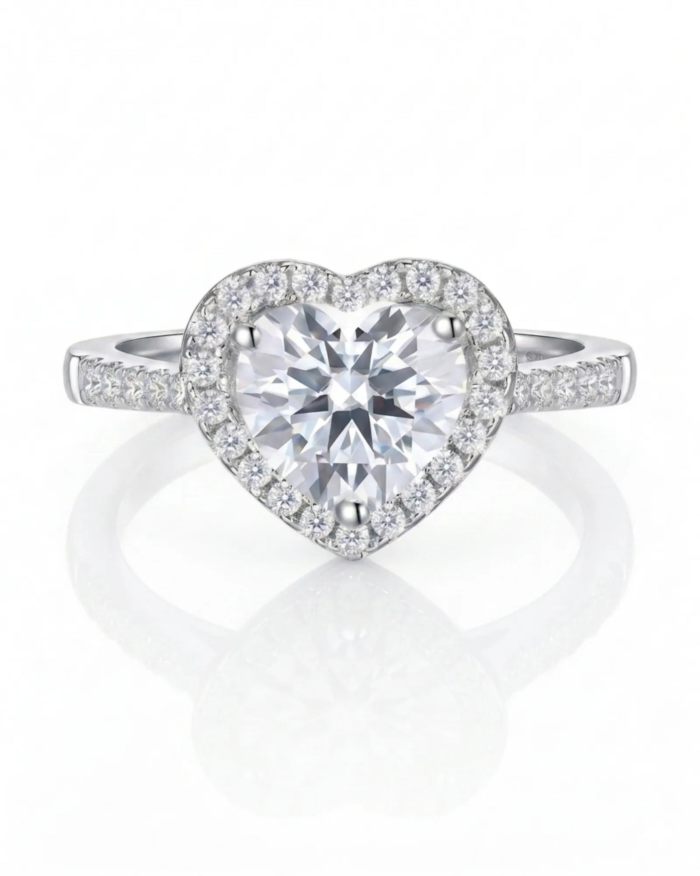Luxury heart moissanite engagement ring with brilliant halo and enduring platinum craftsmanship | SARATTI