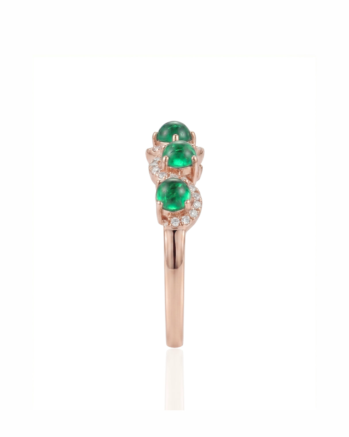 Luxury natural emerald and diamond wave band in 18K Rose Gold | SARATTI