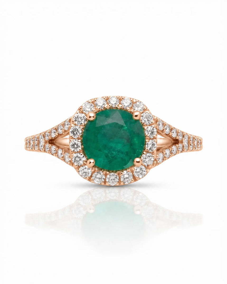 Luxury natural emerald bridal set with moissanite split-shank detailing in rose gold | SARATTI