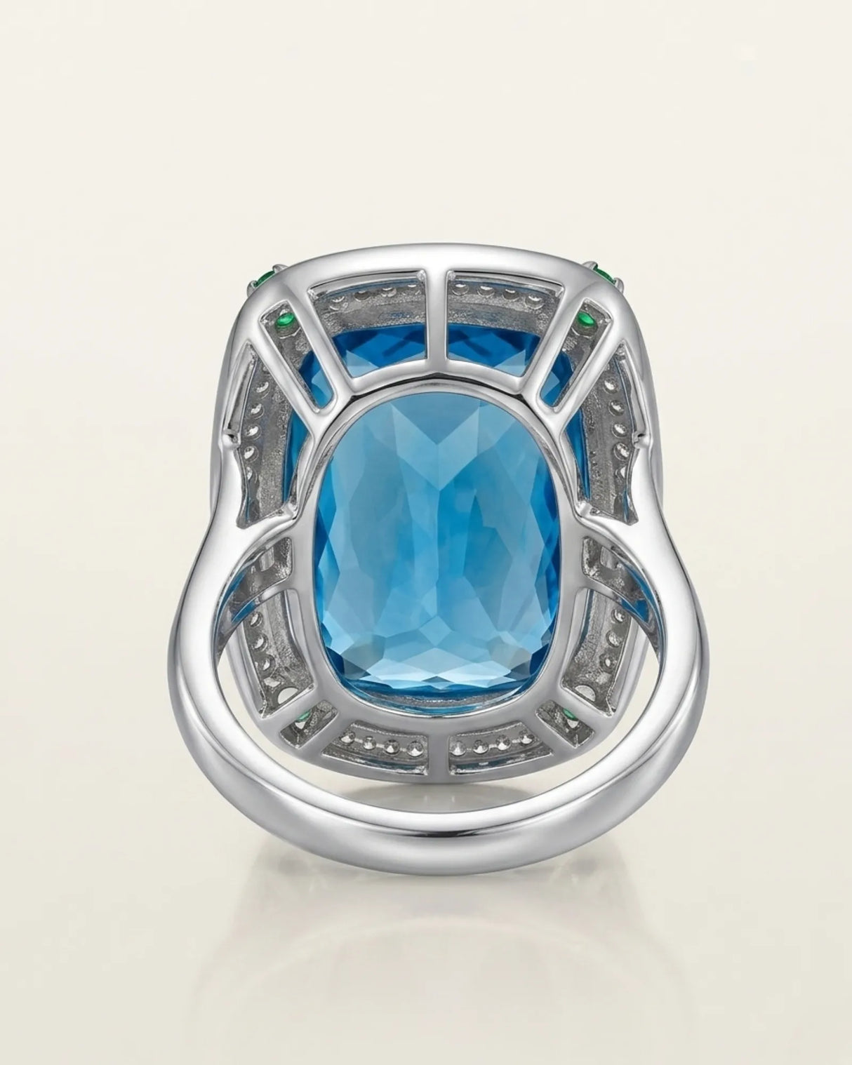 Luxury natural topaz and diamond statement ring with monumental proportions in 18K white gold - SARATTI