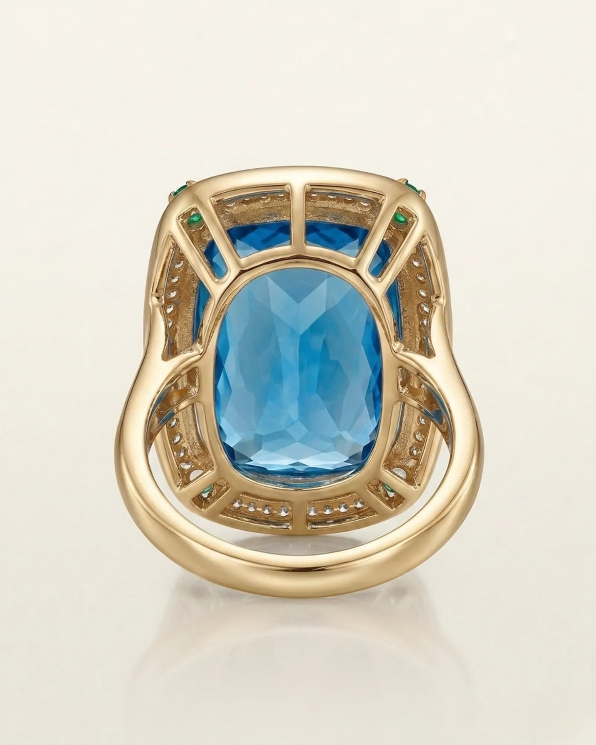Luxury natural topaz and diamond statement ring with monumental proportions in 18K yellow gold - SARATTI