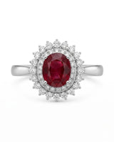 Luxury oval ruby halo ring with brilliant diamonds in elegant platinum | SARATTI