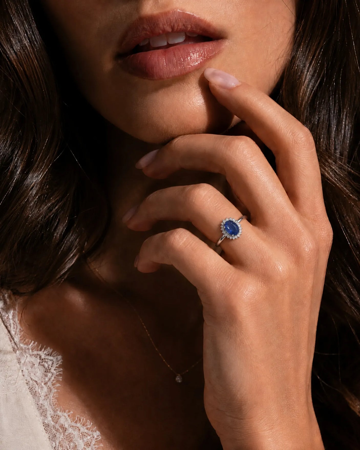 Luxury oval sapphire diamond promise ring crafted in premium platinum | SARATTI