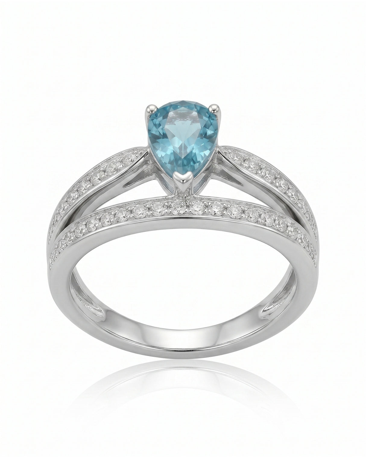 Aveline Vow pear-cut Aquamarine diamond split-shank ring setting in Platinum, top view | SARATTI