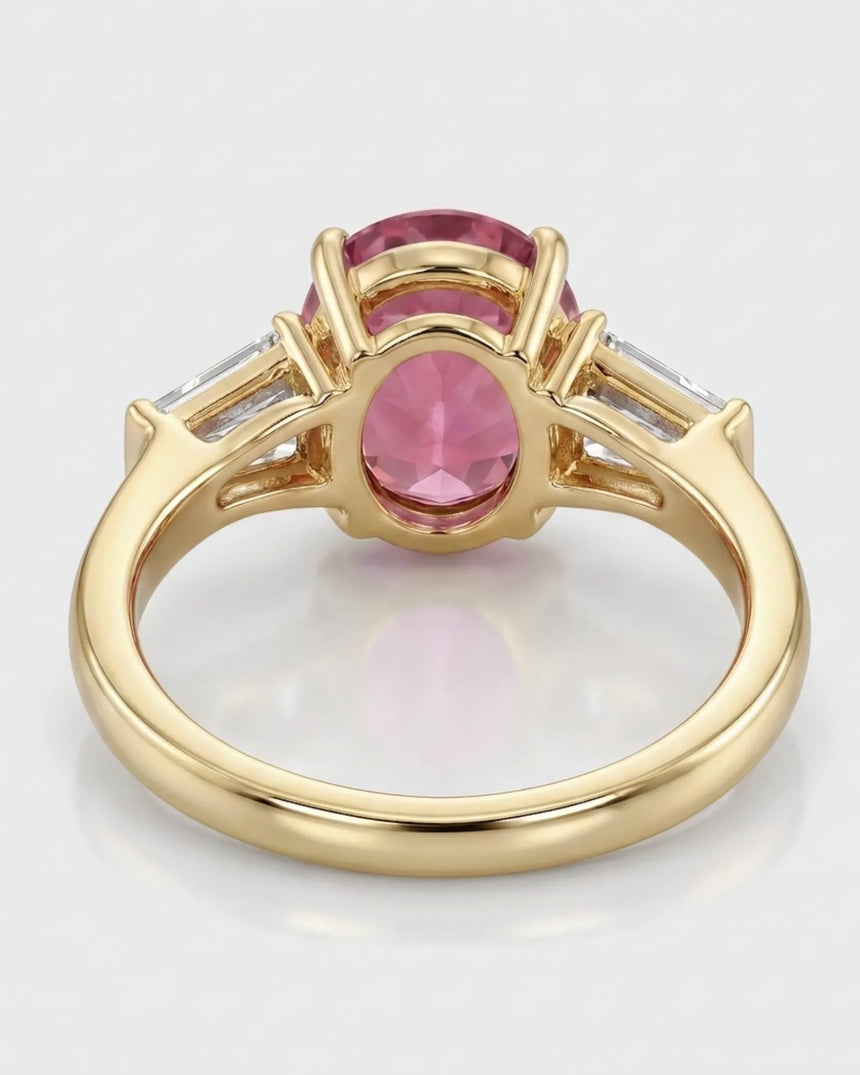 Luxury pink tourmaline and diamond ring in yellow gold with refined three-stone design - SARATTI