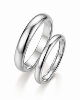 Luxury smooth comfort fit wedding band in 18K White Gold | SARATTI