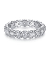 Luxury wedding ring with round diamonds and shimmering accents in 18K white gold for her | SARATTI