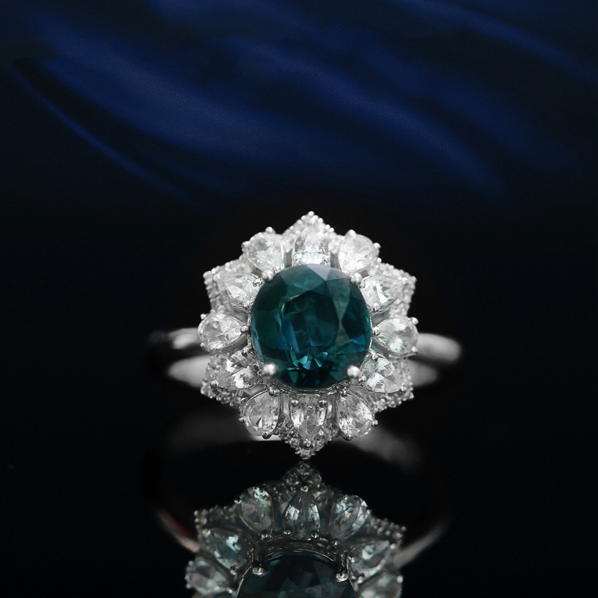 Celestial Bloom – Natural Unheated Sapphire & Diamond Ring