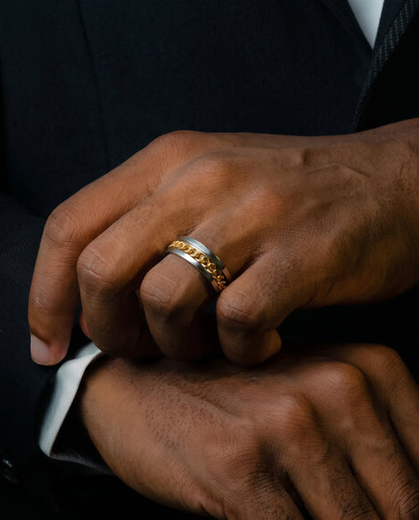 Vector Chain Wedding Band - 8mm
