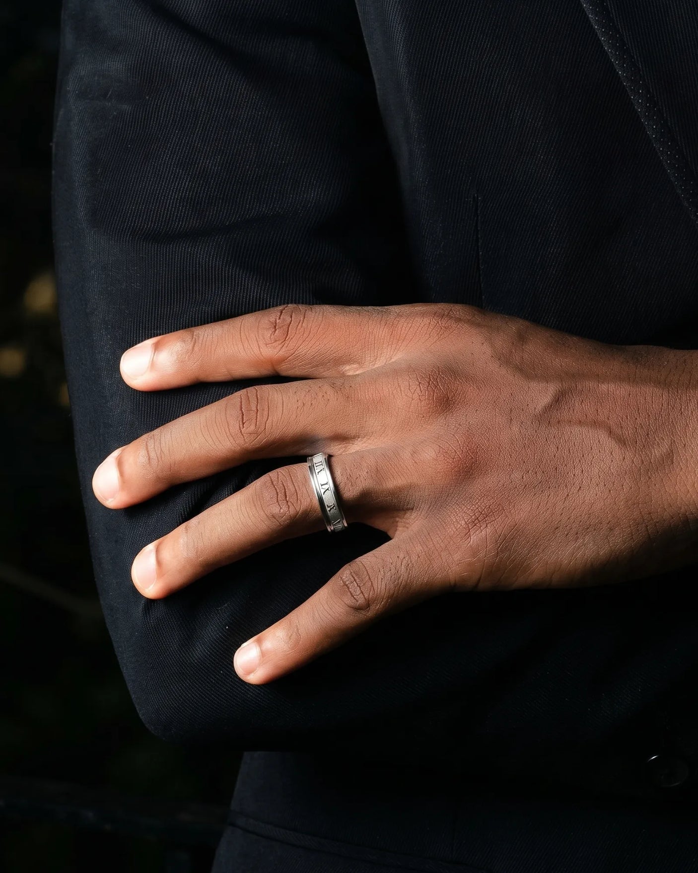 Eternum Roman Wedding Band