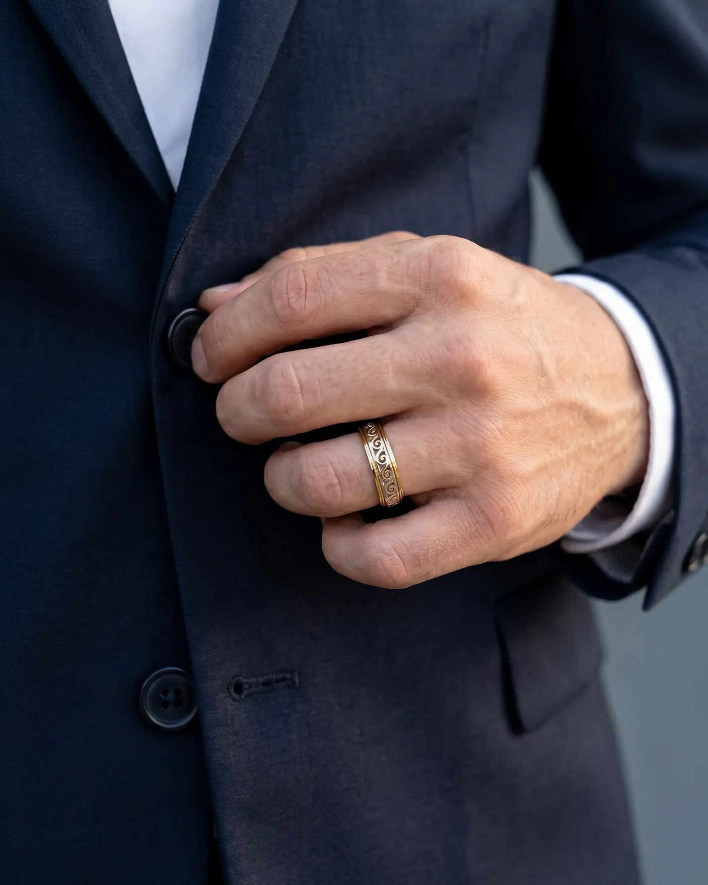 Aurelian Scroll Wedding Band