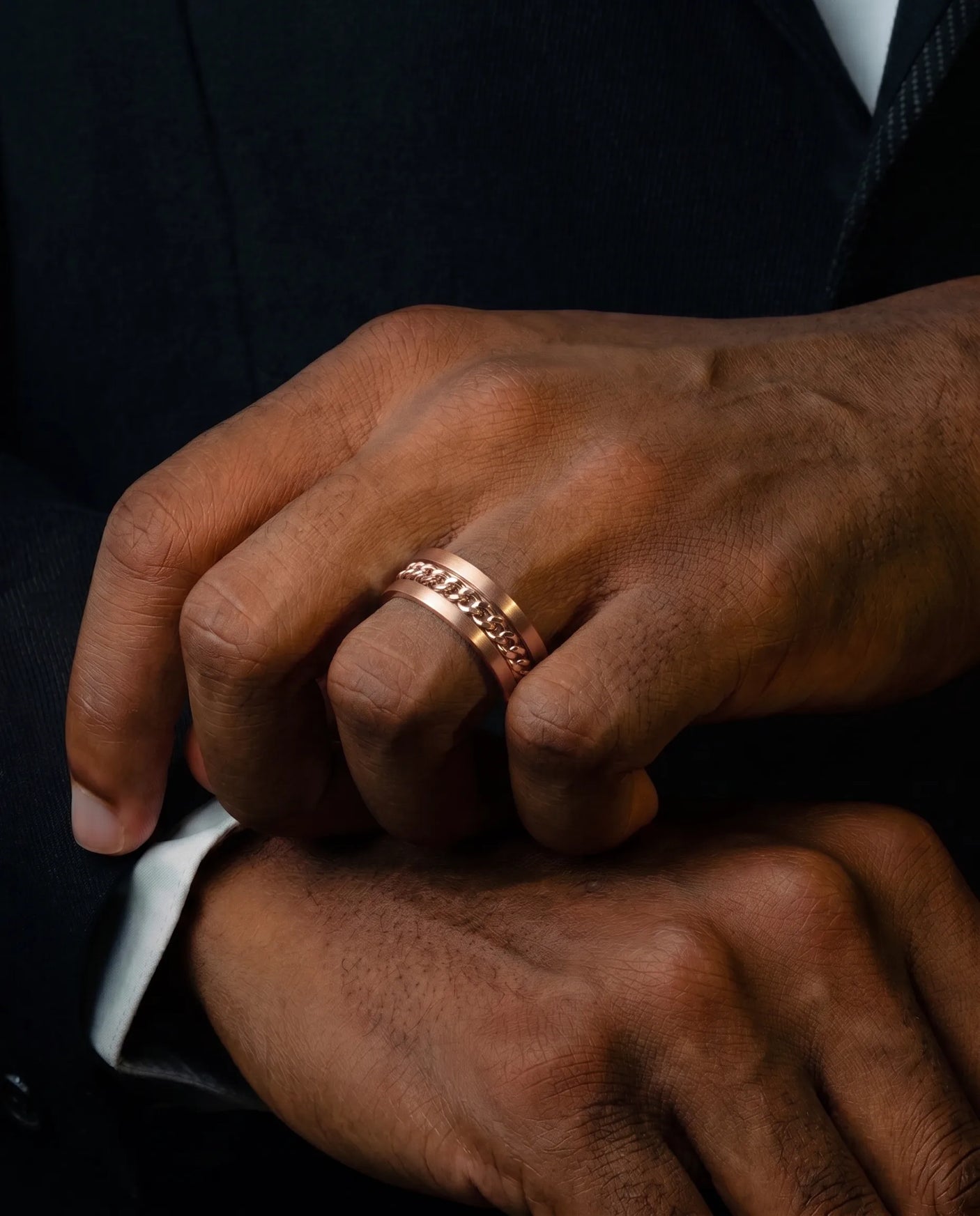 Vector Chain Wedding Band - 8mm