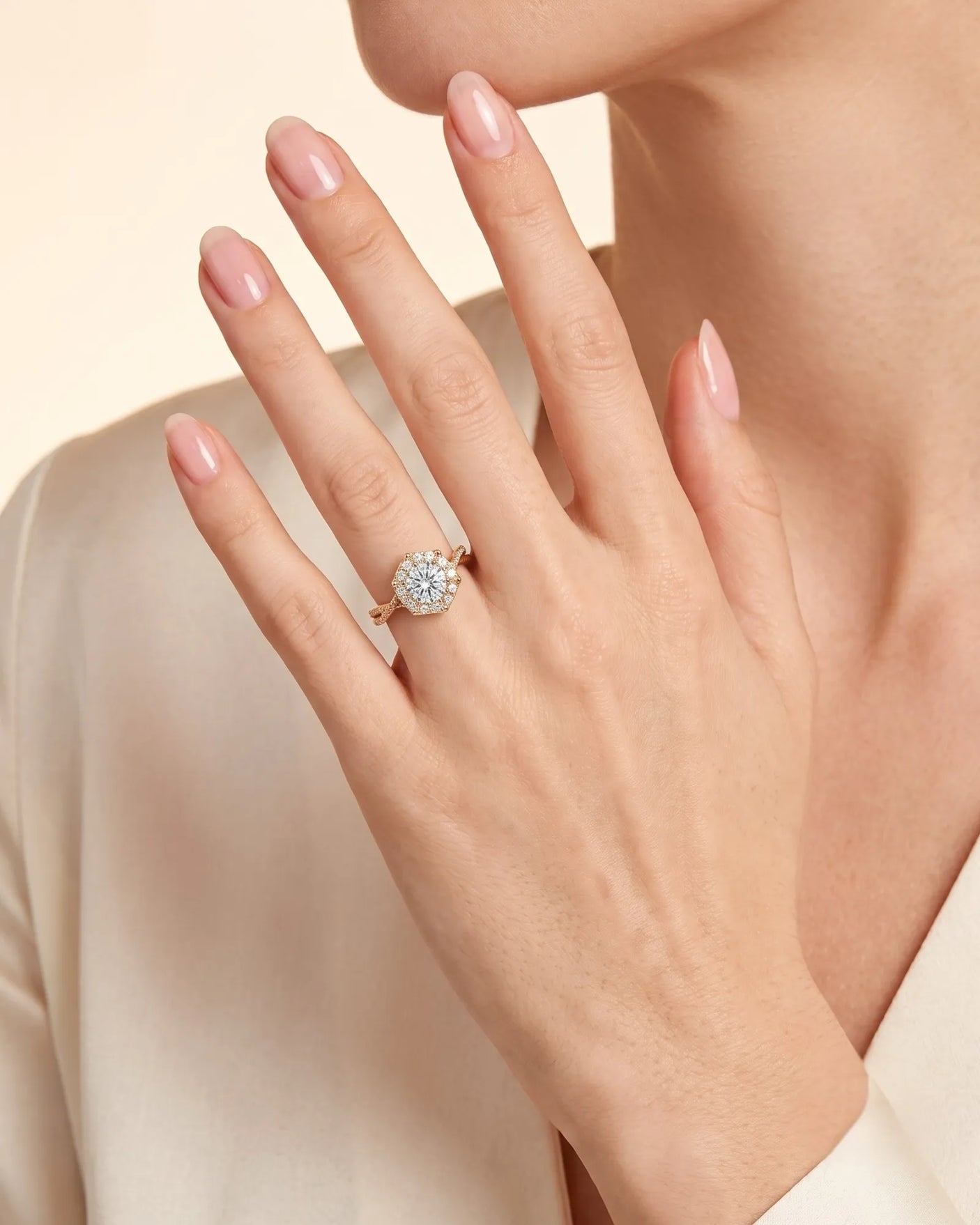 Julisa – Classic Chant Natural Round Diamond Halo Engagement Ring