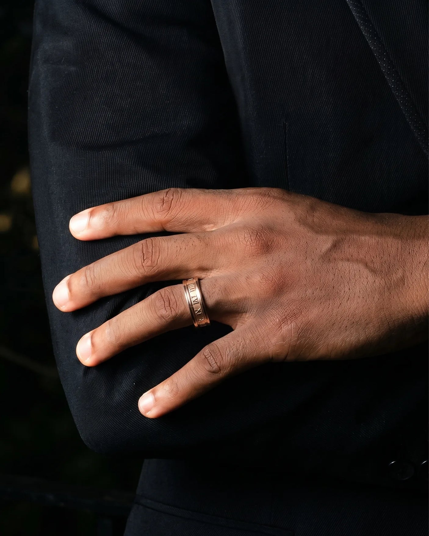 Eternum Roman Wedding Band