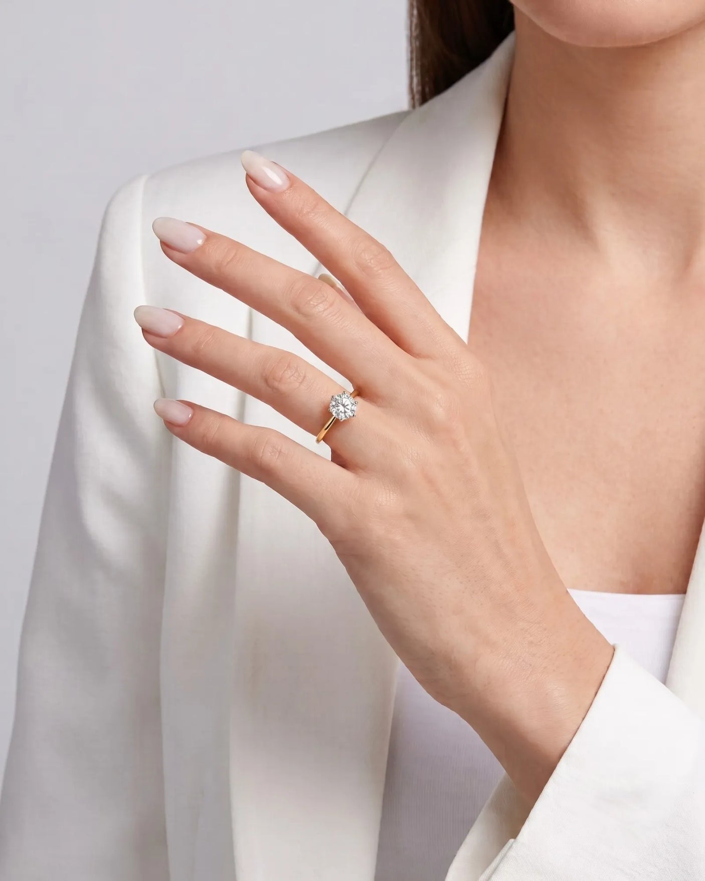 Becky – Natural Round Diamond Solitaire Ring
