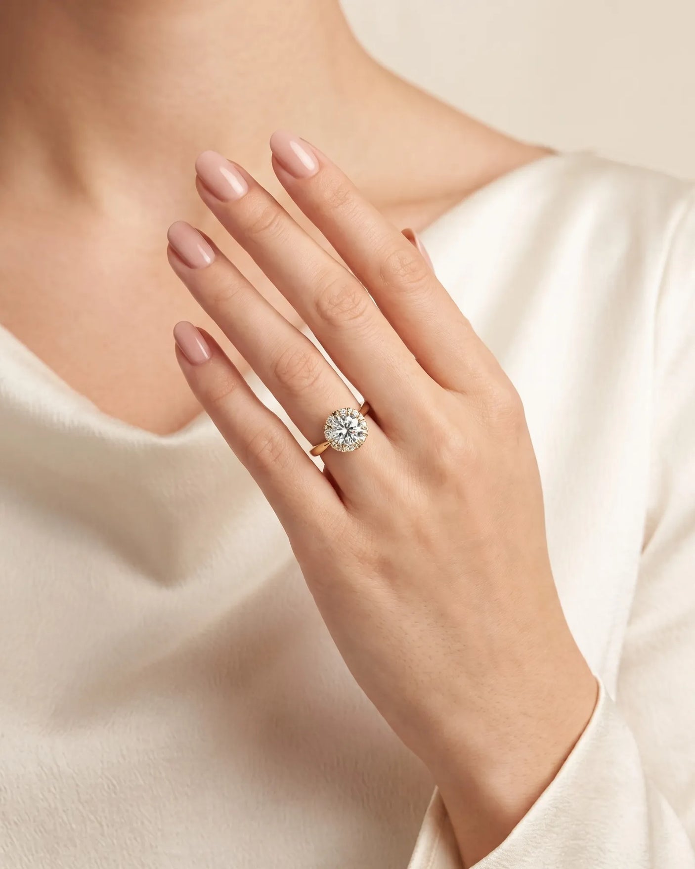 Sadi – Celestial Glow Natural Round Diamond Star Halo Ring