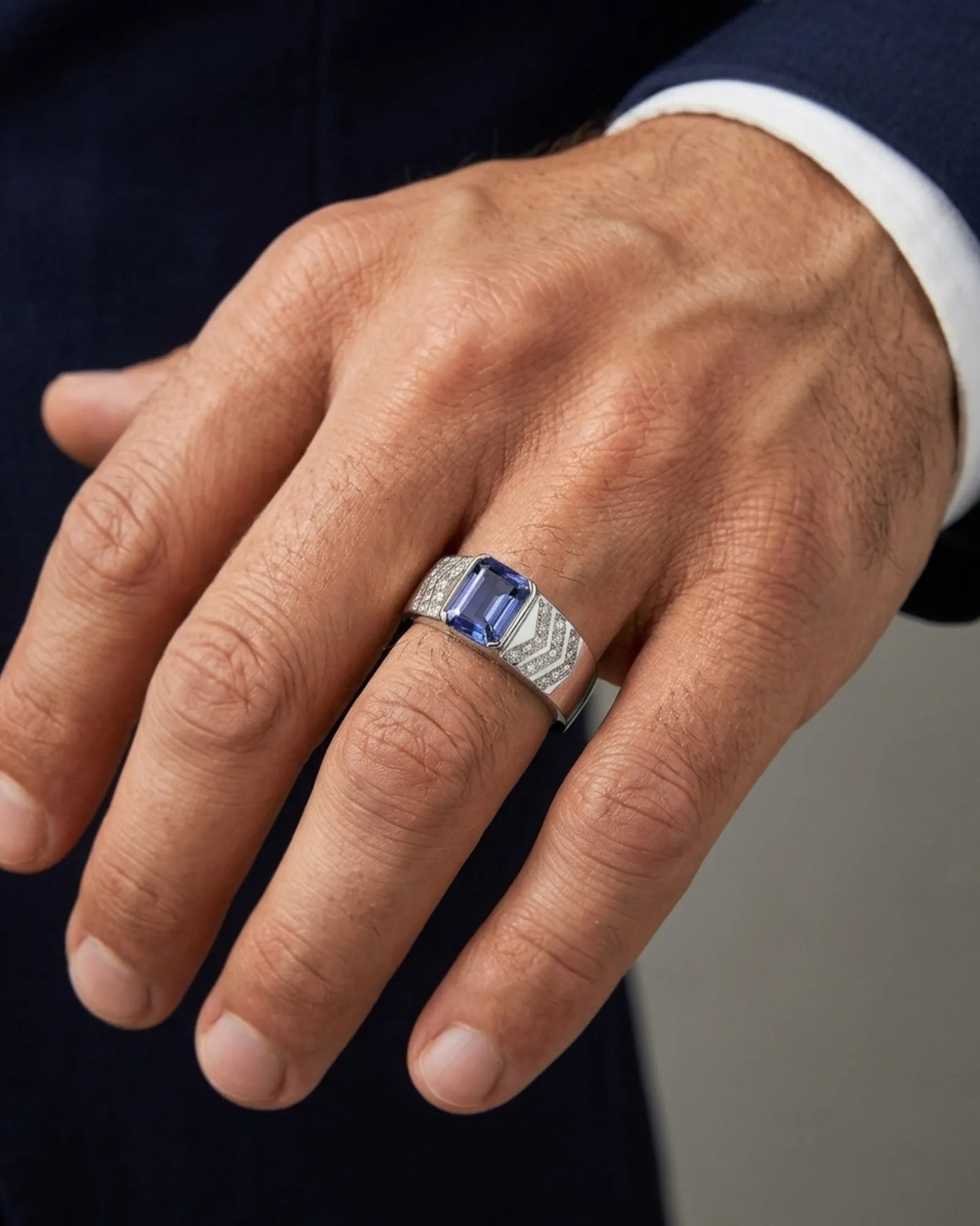 Valerian Tanzanite Diamond Ring