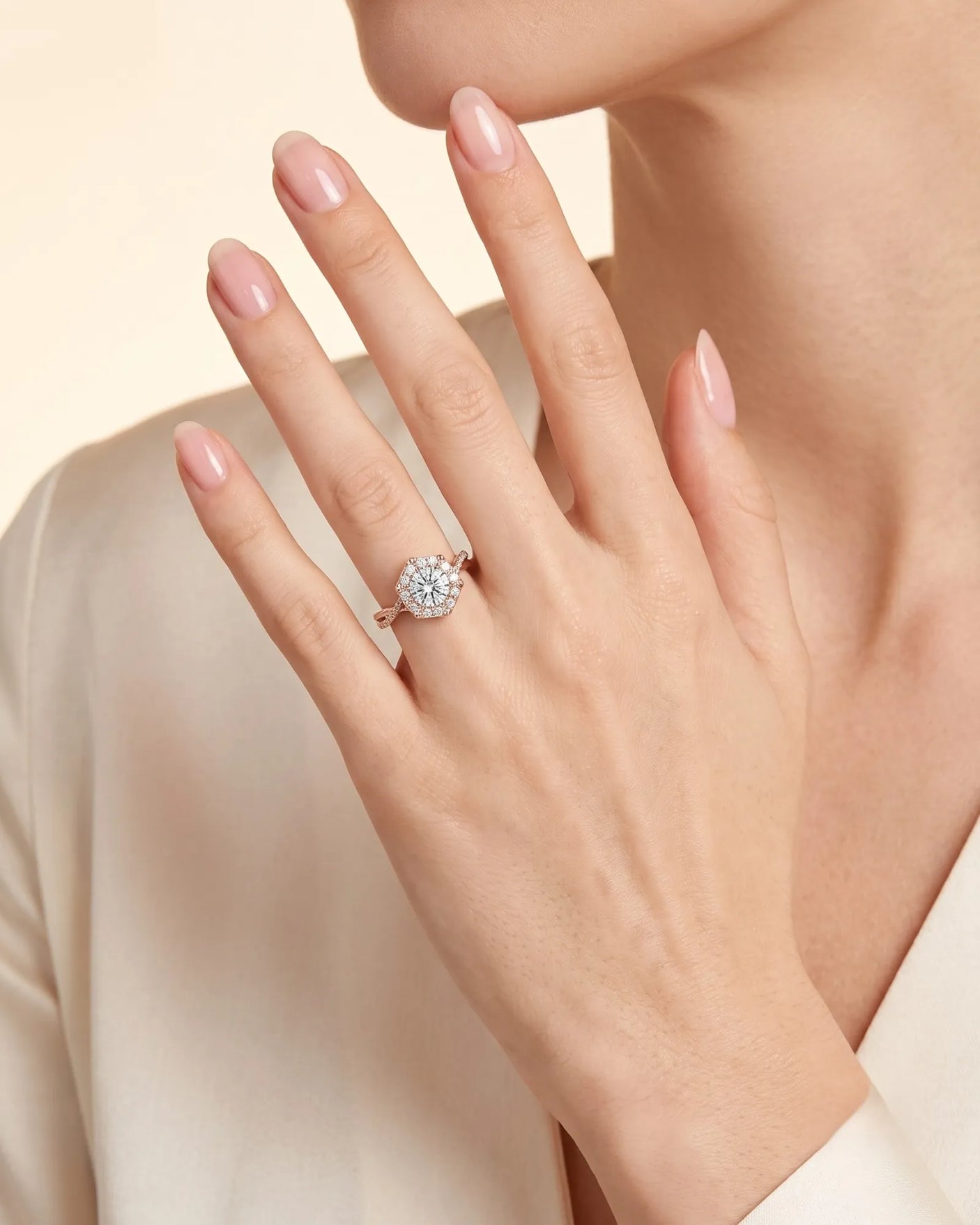 Julisa – Classic Chant Natural Round Diamond Halo Engagement Ring