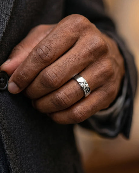 Axis Tri-Diamond Wedding Band