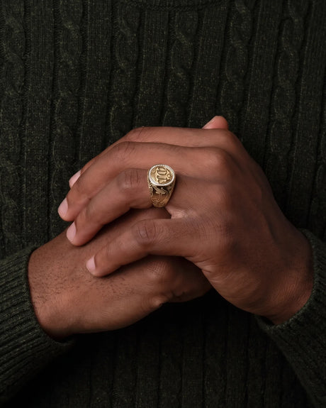 Regalia d’Oro II Signet Ring
