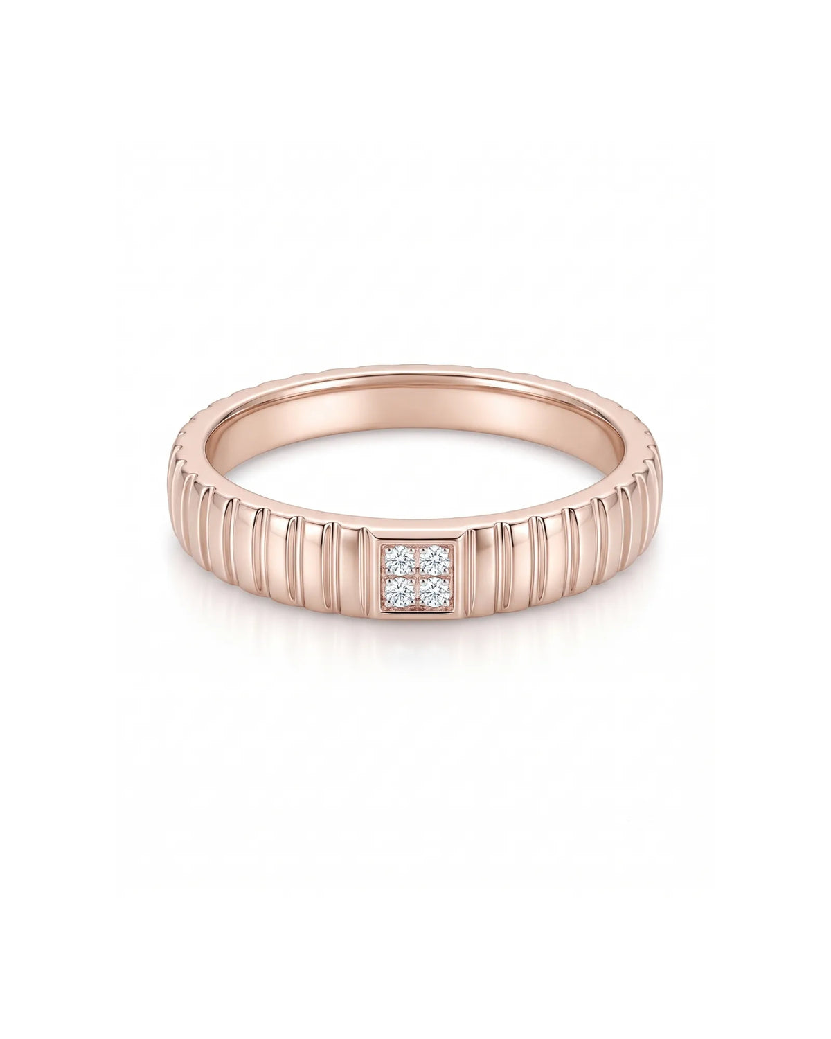 Matching diamond wedding set with timeless elegance and polished 18K rose gold craftsmanship | SARATTI