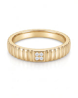 Matching diamond wedding set with timeless elegance and polished 18K yellow gold craftsmanship | SARATTI