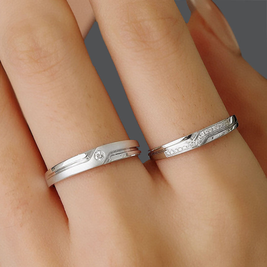 Model Wearing White Gold Lightning Motif Channel Set Diamond Band Wedding Set | Saratti