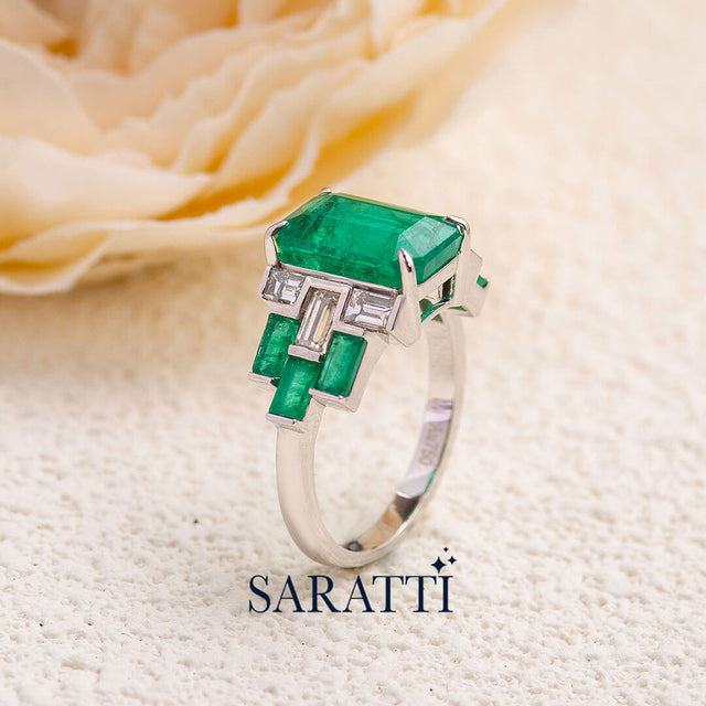 Side view of the Héritage Picasso Emerald & Diamond Ring | Saratti