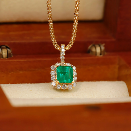 Imperial Oasis: Afghan Natural Emerald Diamond Halo Pendant