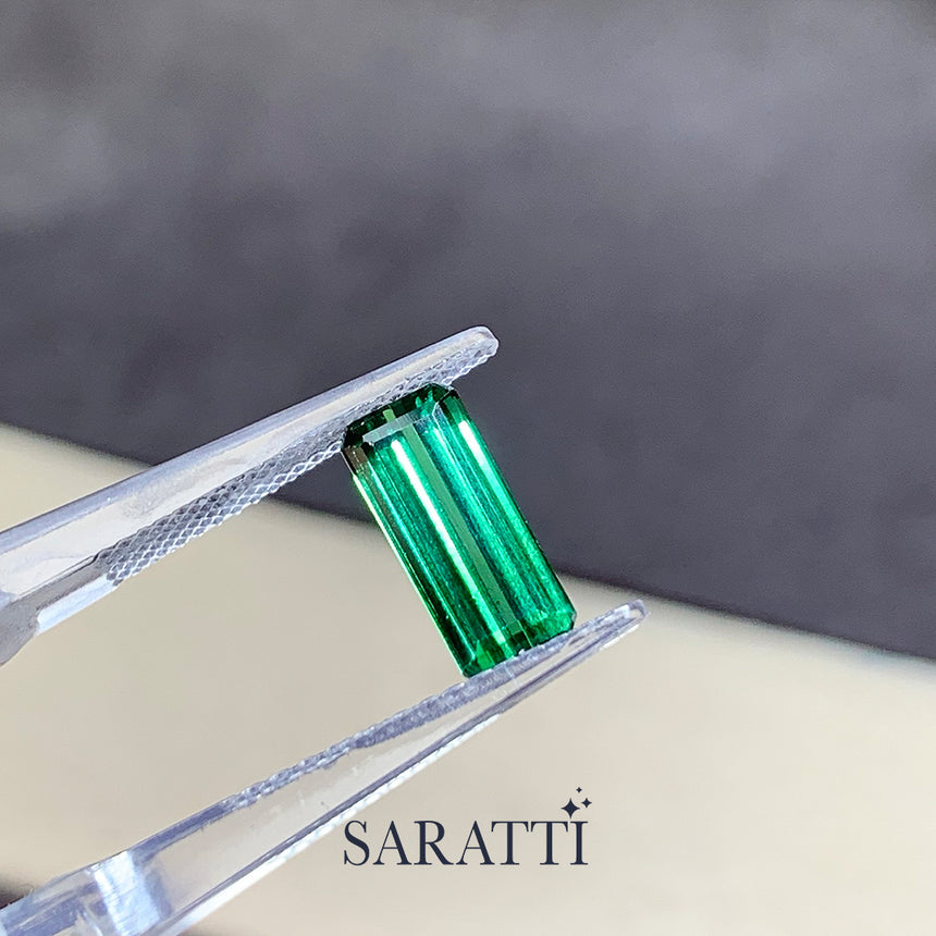 Natural 2.03ct tourmaline showing vertical green teal gradient | SARATTI