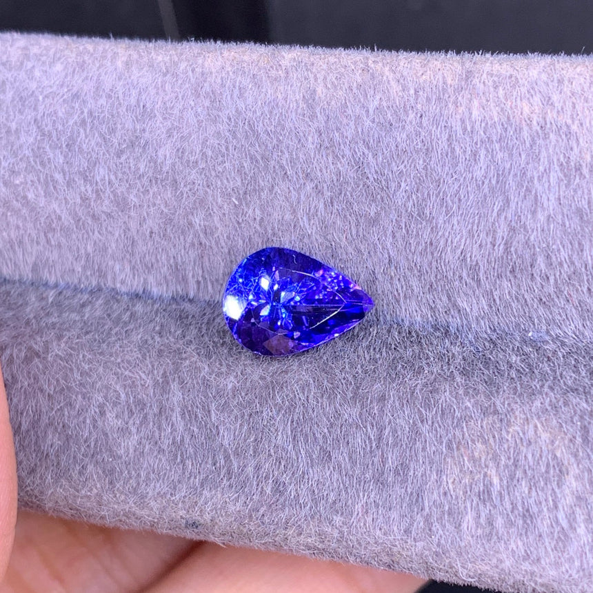 Natural 2.19 carat pear shaped tanzanite gem blue | SARATTI
