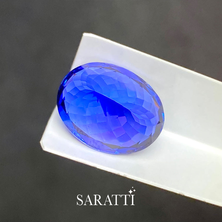 Natural 8.75 Carat Oval Tanzanite Gemstone
