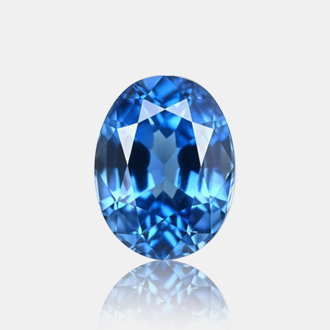 Natural Blue Sapphire Oval 1.52 Carat Fine Gemstone | SARATTI

