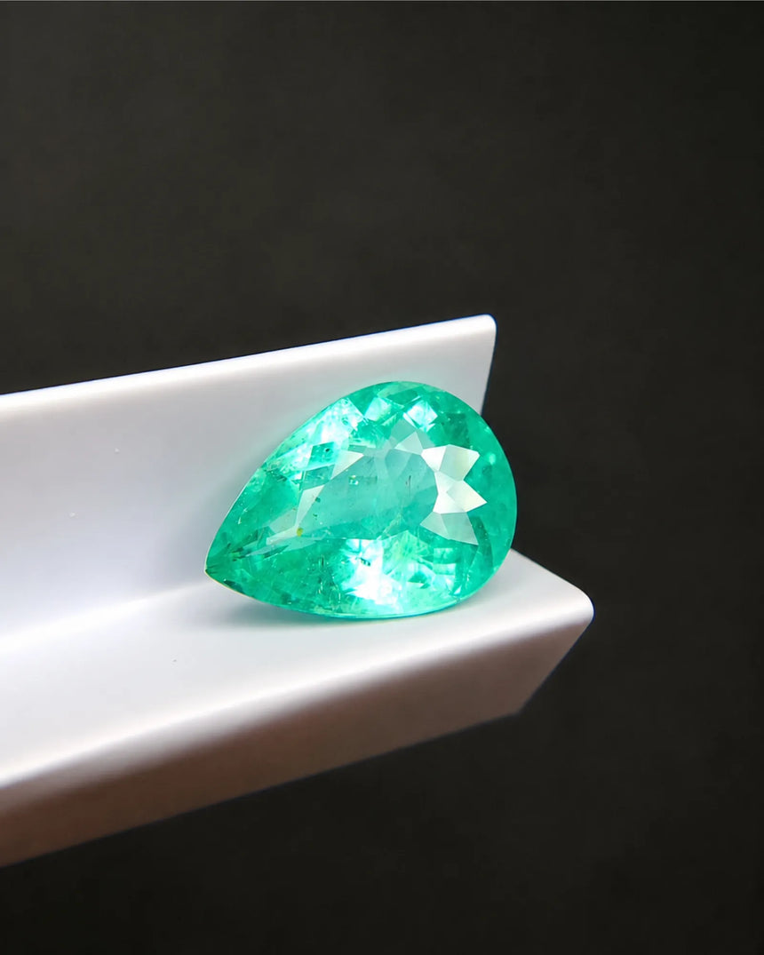 Natural Greenish Blue Tourmaline pear side profile | SARATTI
