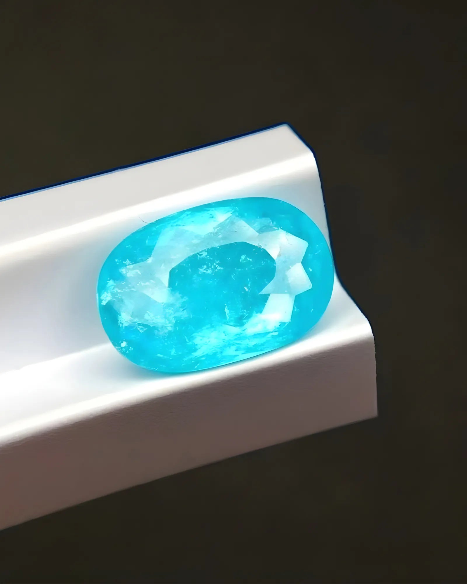 Natural Paraiba tourmaline 3.15ct for bespoke ring design | SARATTI