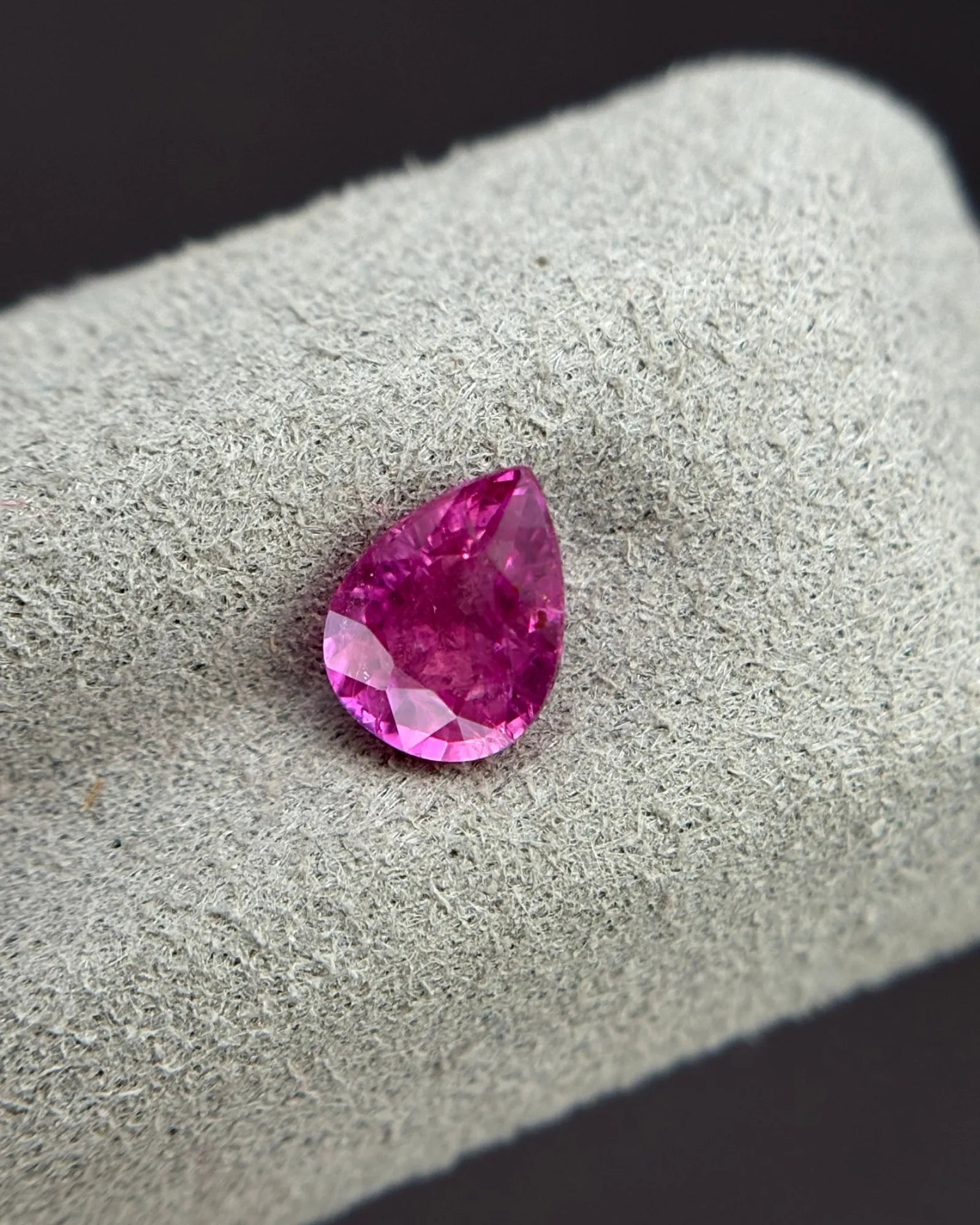 Natural Pink Sapphire 1.22ct Pear angled profile loose gemstone | SARATTI