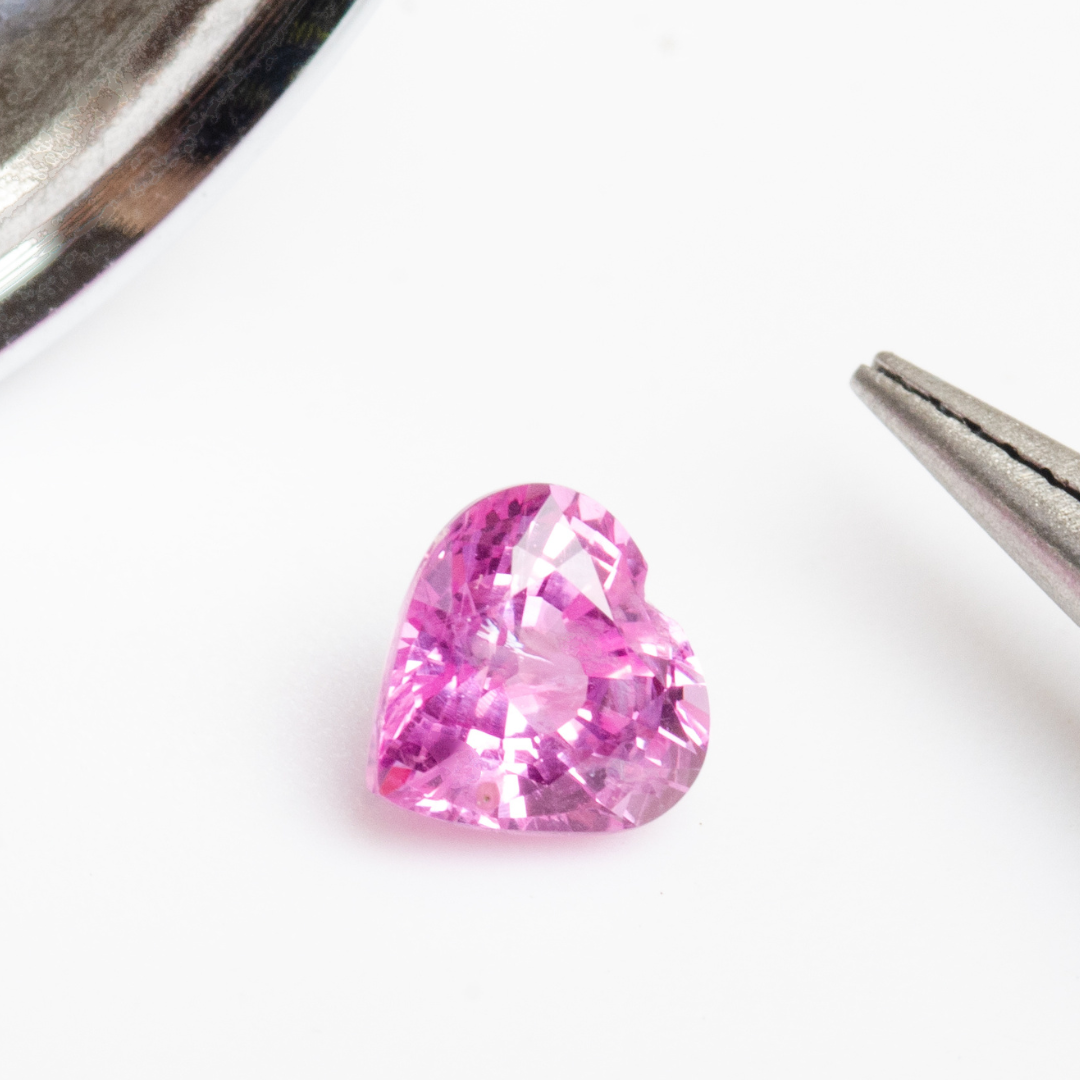 Natural Sri Lanka pink sapphire 0.61 carats 4.8x4.7mm | SARATTI