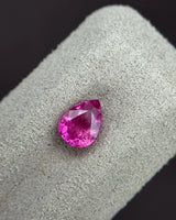 Natural Sri Lankan Purplish Pink Sapphire 1.2ct Pear Cut close-up | SARATTI