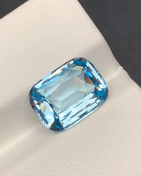 Natural Vivid Blue Santa Maria Aquamarine cushion alternate view | SARATTI
