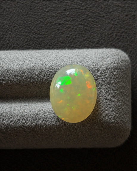 Natural White Opal with vivid green and orange colour flashes | SARATTI