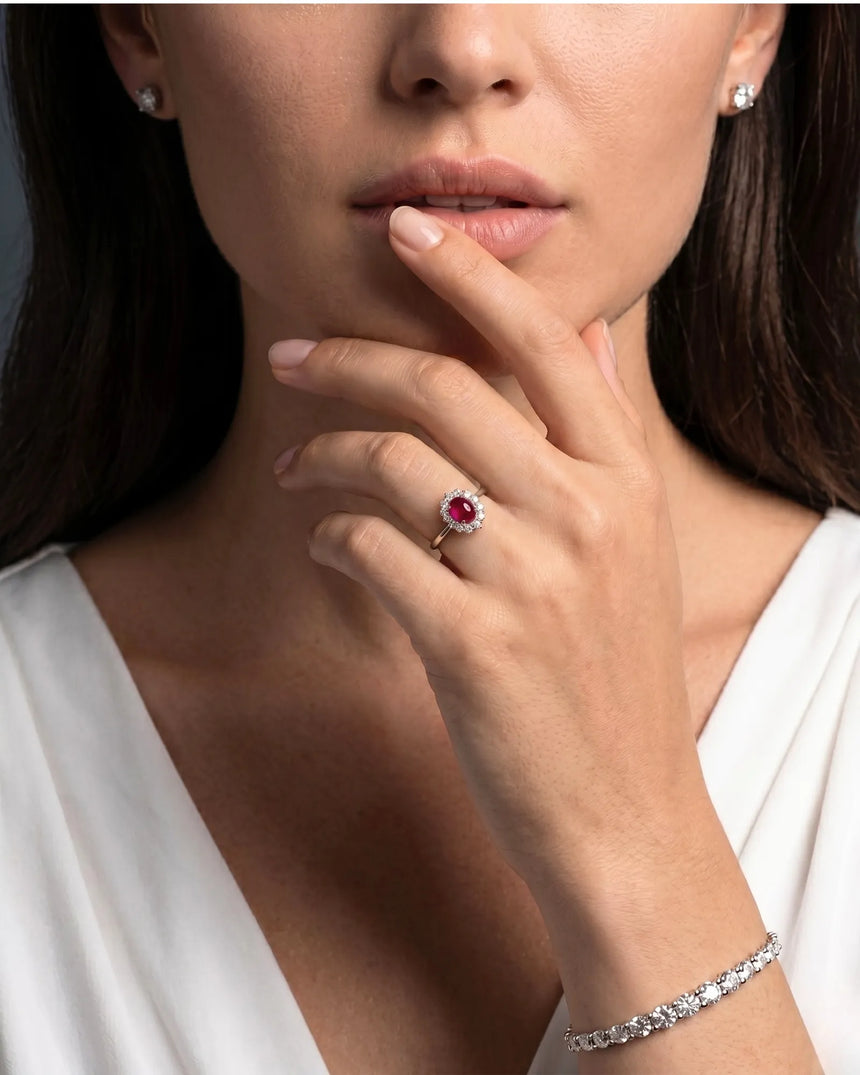 Natural cabochon ruby ring with brilliant round diamonds in white gold | SARATTI