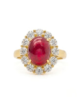 Natural cabochon ruby ring with brilliant round diamonds in yellow gold | SARATTI