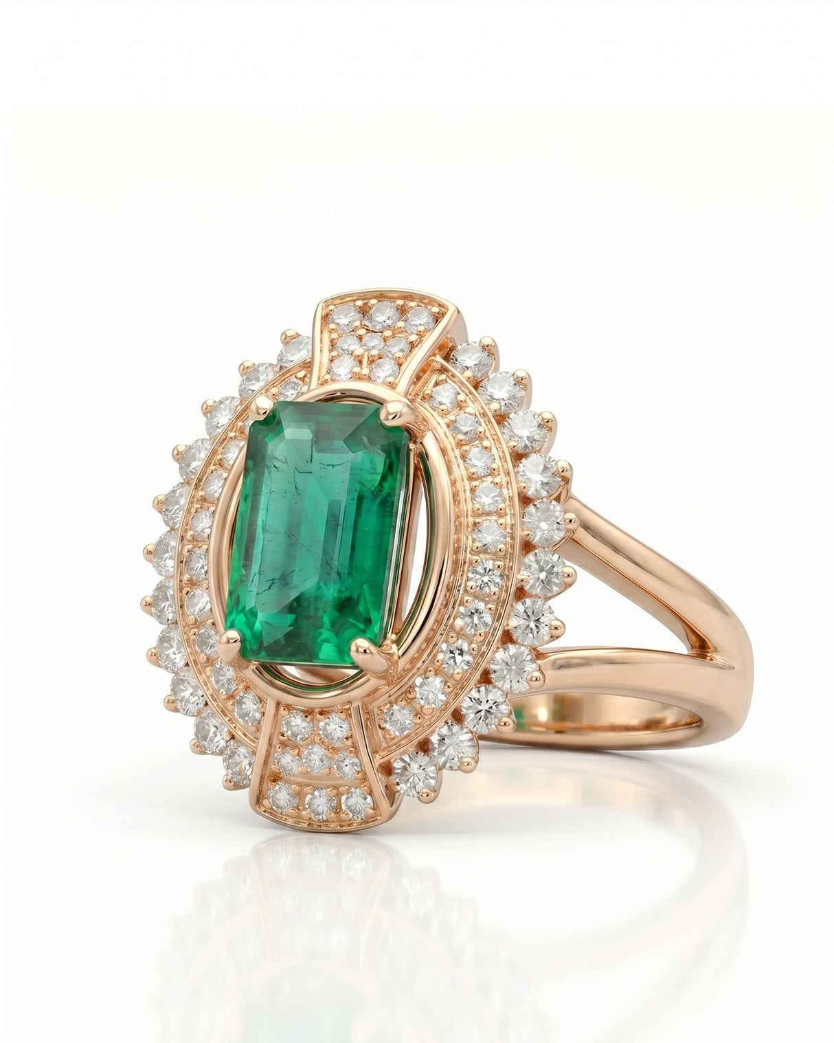 Natural emerald and round diamond vintage inspired ring in 18K Rose Gold | SARATTI