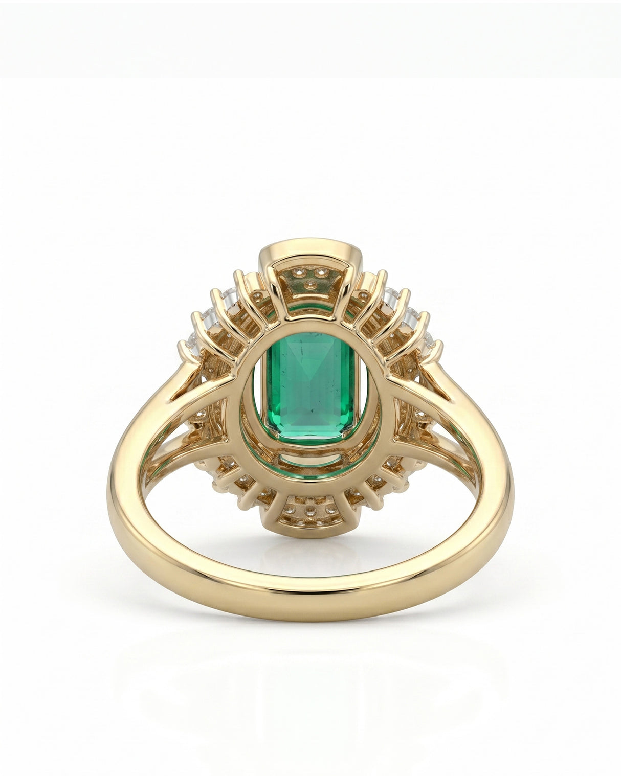 Natural emerald and round diamond vintage inspired ring in 18K Yellow Gold | SARATTI