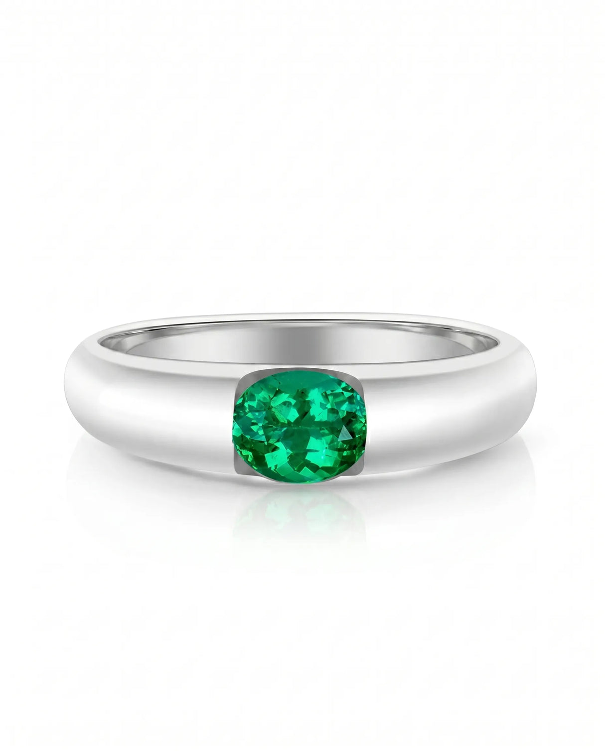 Natural emerald polished band ring in 18K white gold | SARATTI
