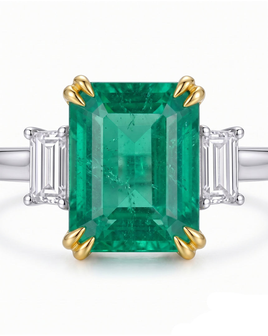 Natural emerald ring with baguette diamonds in 18K White Gold | SARATTI