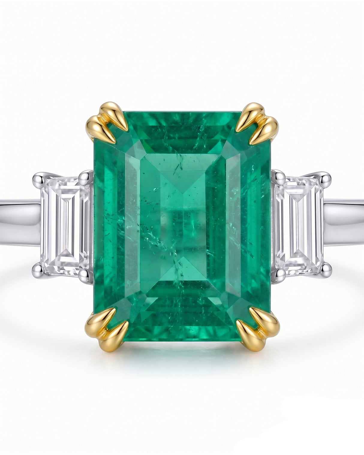 Natural emerald ring with baguette diamonds in Platinum | SARATTI