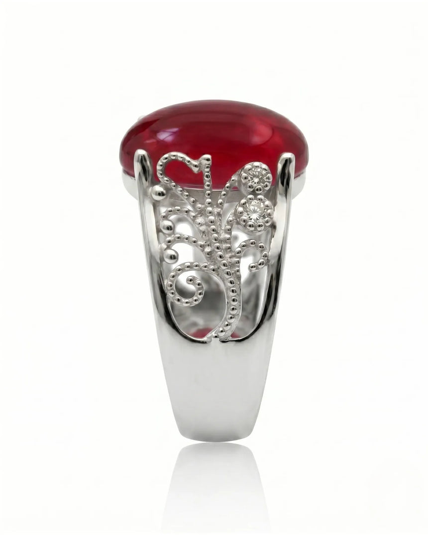 Natural oval cabochon ruby ring with diamond details and white gold setting | SARATTI