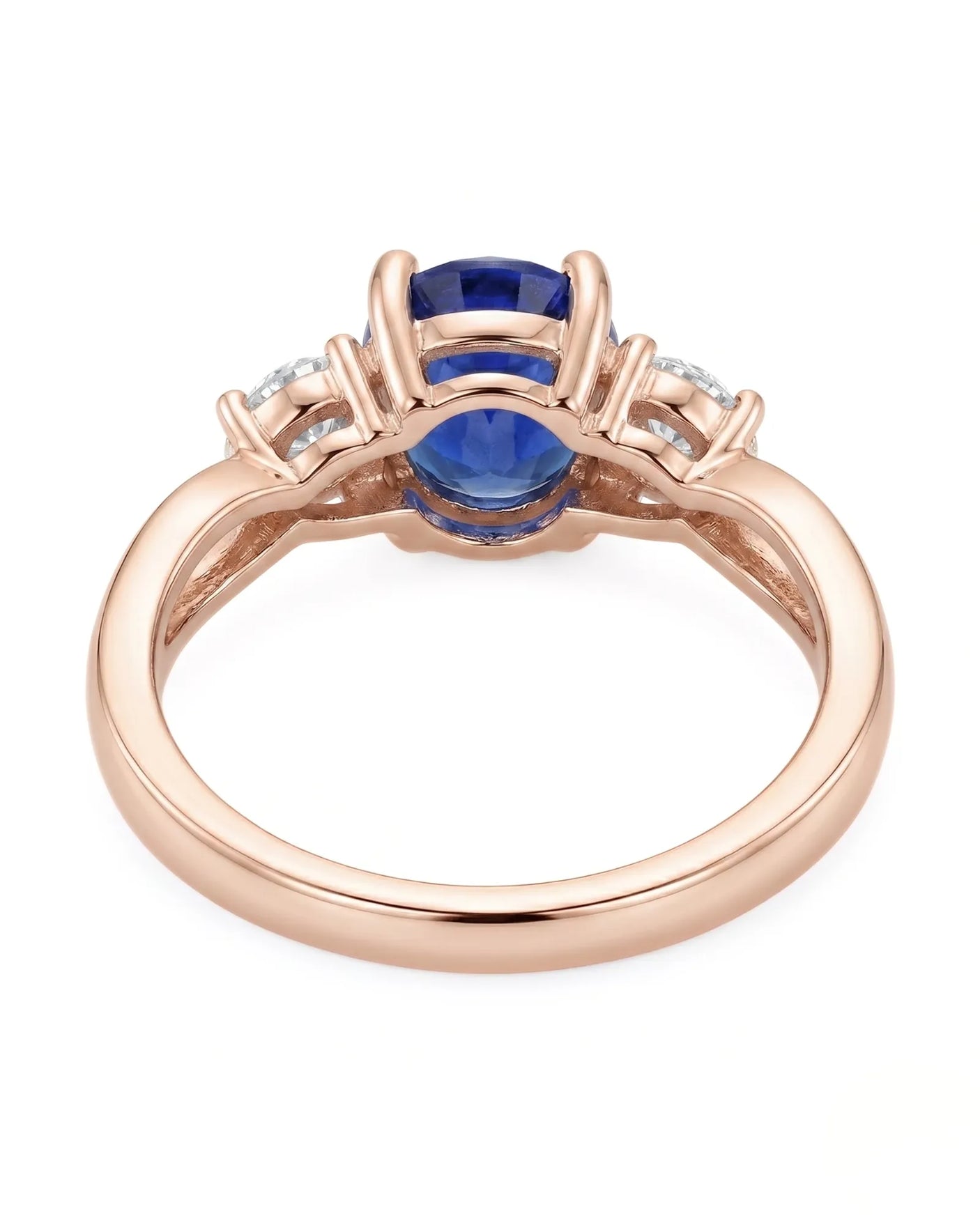 Natural oval sapphire ring with two round diamond accents in 18K rose gold | SARATTI