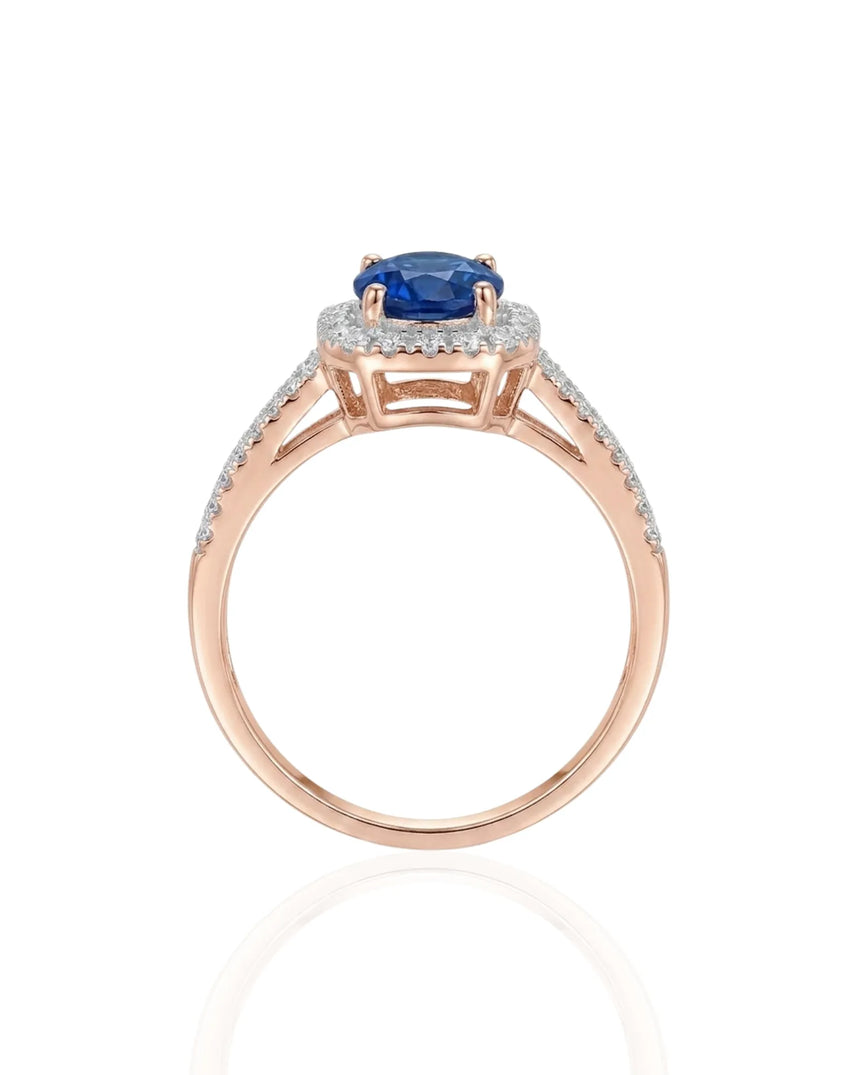 Natural royal blue sapphire ring with round diamond accents in 18K rose gold | SARATTI